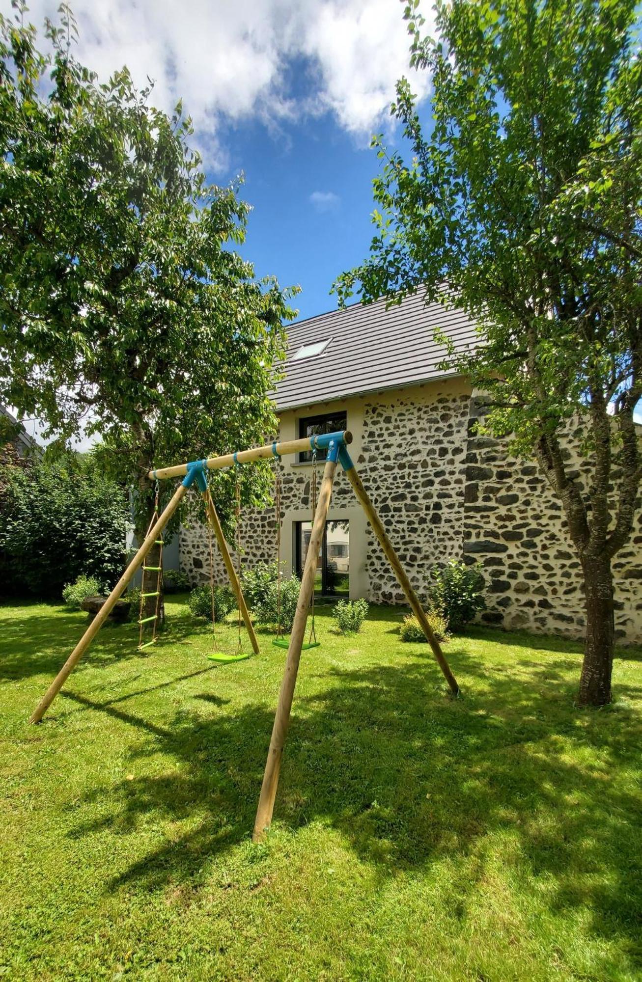 Gite Des Pierres De Barme Olby Buitenkant foto